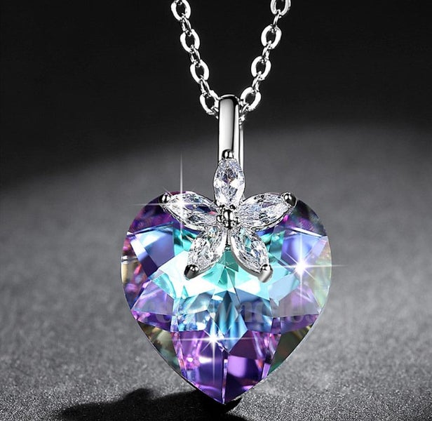 Gorgeous Crystal Heart Necklace Carousel 2