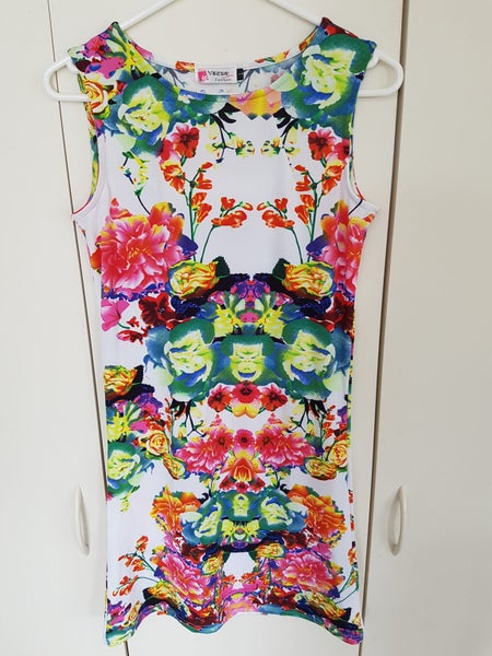 Floral print White Dress Carousel 1