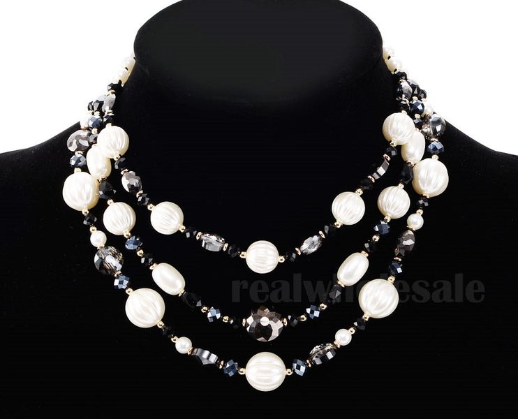 Gorgeous Pearl Necklace Carousel 1