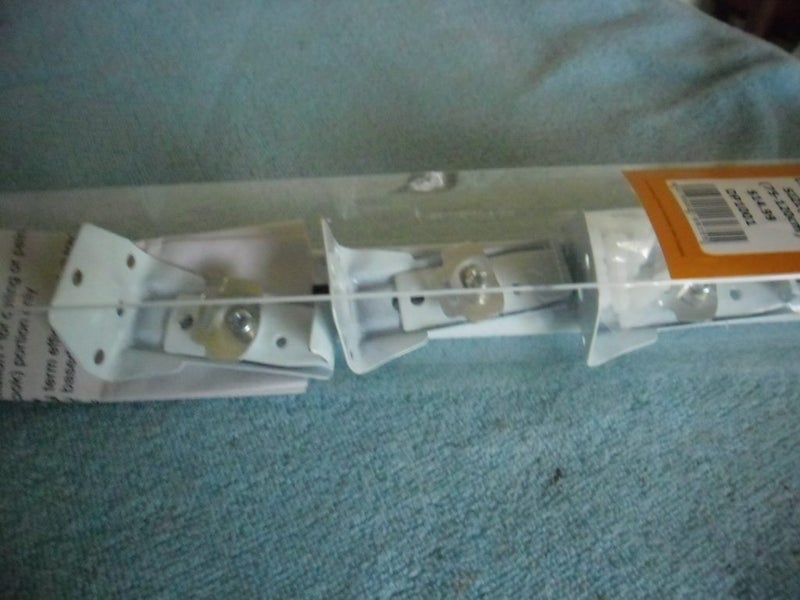 Extendable metal curtain track Carousel 4