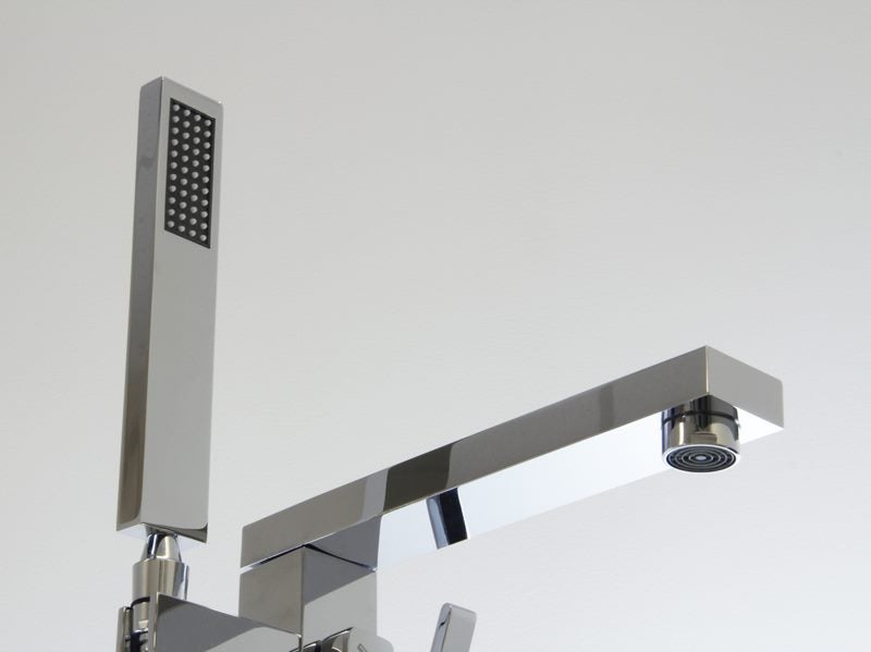 Freestanding Bath Filler Carousel 2