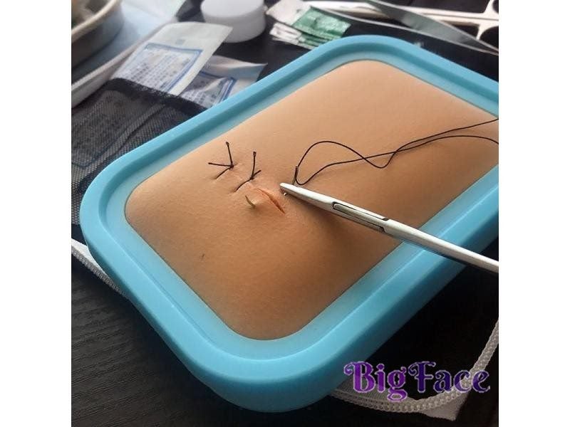 Surgical Suture Instrument Kit Medical Student Tool Kit Silicone Skin Suture Carousel 2