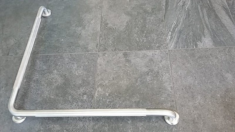 SAFETY GRAB RAIL S/Steel 750mm x 750mm 90deg Carousel 1
