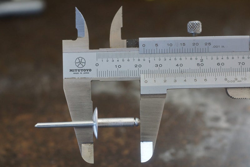 100 x Rivets. Large Flange. Aluminium. 6-8 Rivet Carousel 2