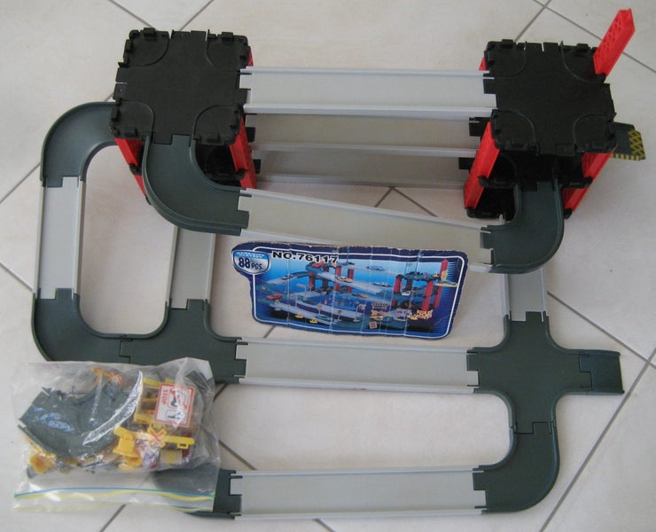 Dyna-City Playset Miniature Car Track Set Carousel 1