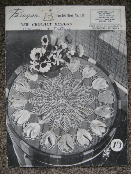 Paragon CROCHET PATTERNS Tablecloths Place mats Doily BOOK Carousel 11