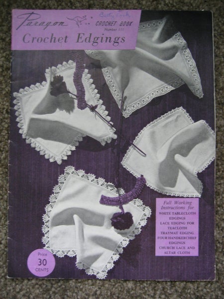 Paragon CROCHET PATTERNS Tablecloths Place mats Doily BOOK Carousel 2
