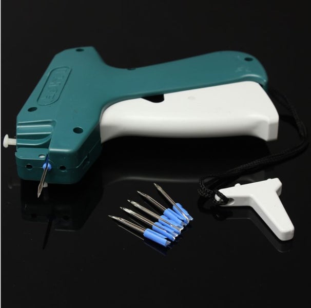 Tagging gun + 6 Needles + 5000 barbs Carousel 1