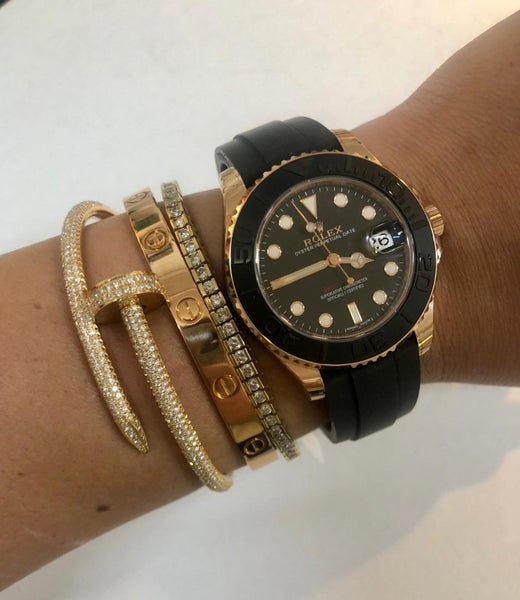 Loan-Buy-sell gold, jewellery, watches & handbags Carousel 1