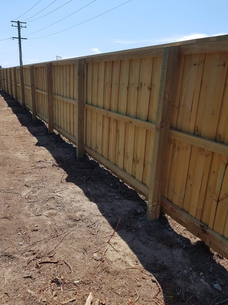 Building, Renovations, Decks, & Fencing Carousel 20