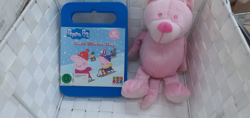 PEPPA PIG DVD & PINK BEAR SOFT TOY Carousel 1