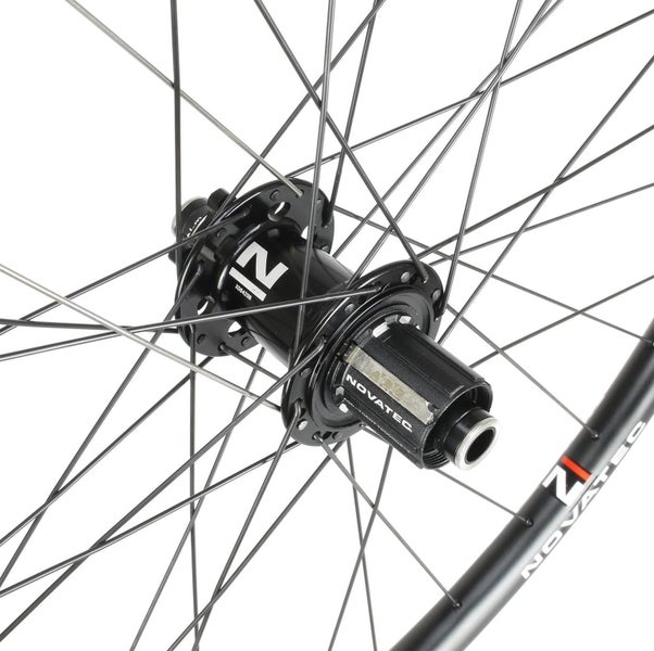 Novatec Alpine 27.5" AM Bike Wheelset with Hubs Carousel 2
