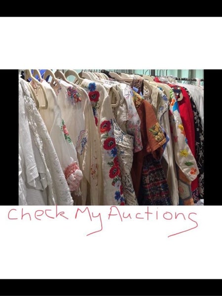 Gift CLINIQUE Paris Designer Peony Sapphire French Leaf Missoni Makeup Bag Carousel 11