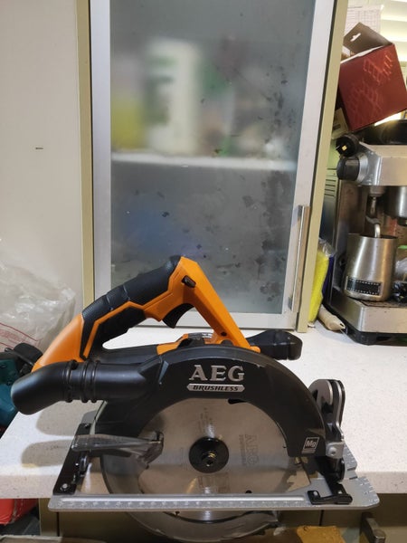 Aeg 18v brushless online circular saw