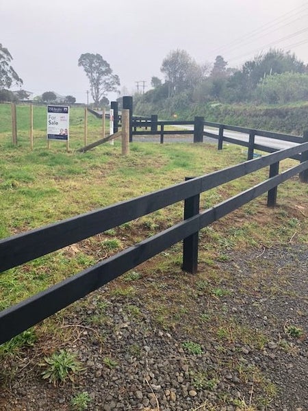 Creostain 20L (Preserving Timber Stain) Carousel 2