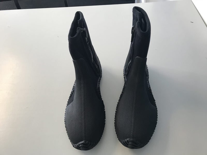 ### DIVE BOOTIES 5mm ### Carousel 4