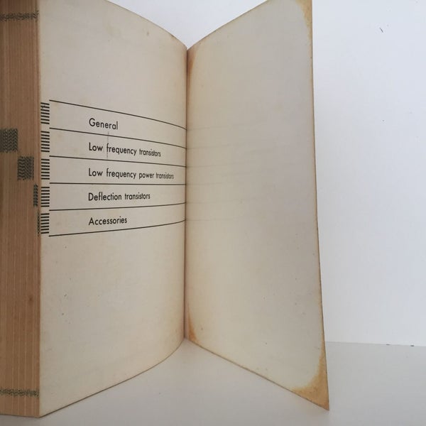 PHILIPS DATA HANDBOOK: Semiconductors and Integrated Circuits 1970 Carousel 11