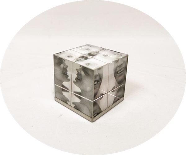 Ice Crystal Glass Cube Picture Frame 12pcs 3 Photos 2.5 x 2.5'' Carousel 1