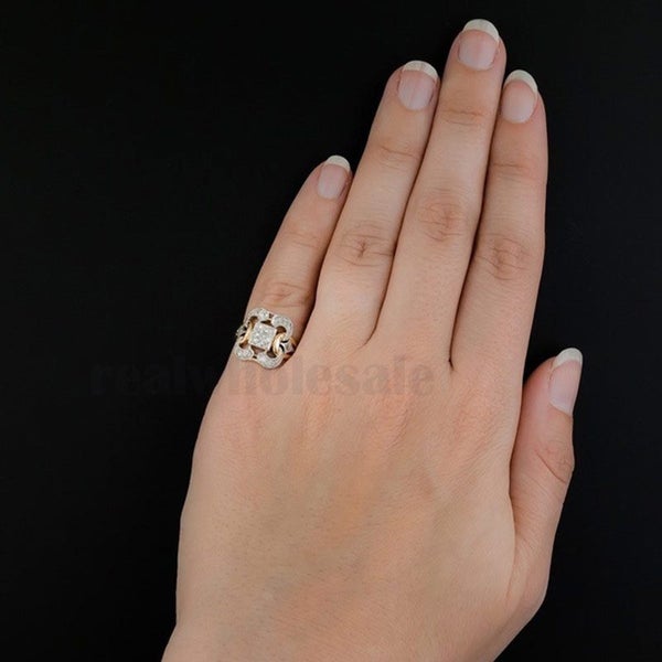 CZ Diamonds Ring Carousel 2