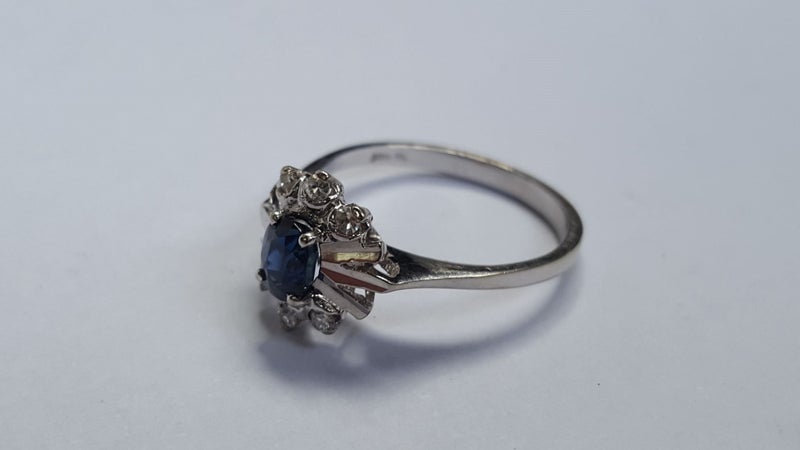 Stunning Vintage 18ct White Gold Sapphire & Eight Cut Diamond Starburst Ring Carousel 2