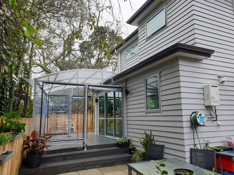 Auto Gate/ Fences and Pergolas Carousel 2