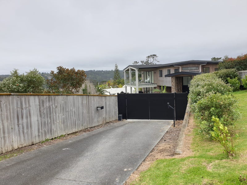 Auto Gate/ Fences and Pergolas Carousel 20