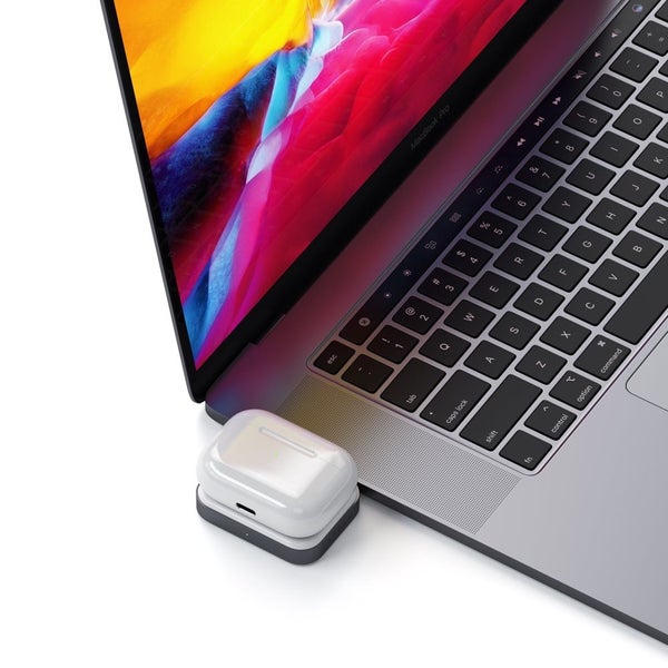 Satechi AirPods USB-C Wireless Charging Dock - Space Grey Carousel 4