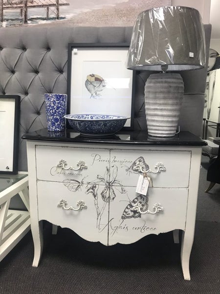 Iris 4 drawers Chest Carousel 1