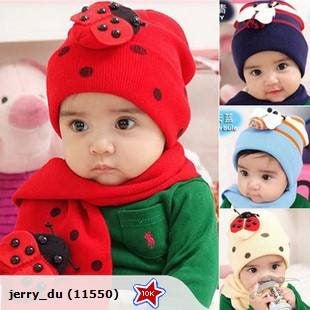 Cute Ladybug/Bee kid Hat Scarf Set Carousel 1