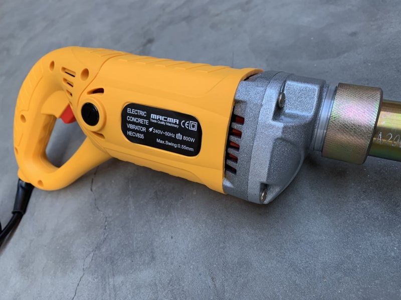 CONCRETE VIBRATOR 800W w/ LONG 1.5M Shaft Carousel 1