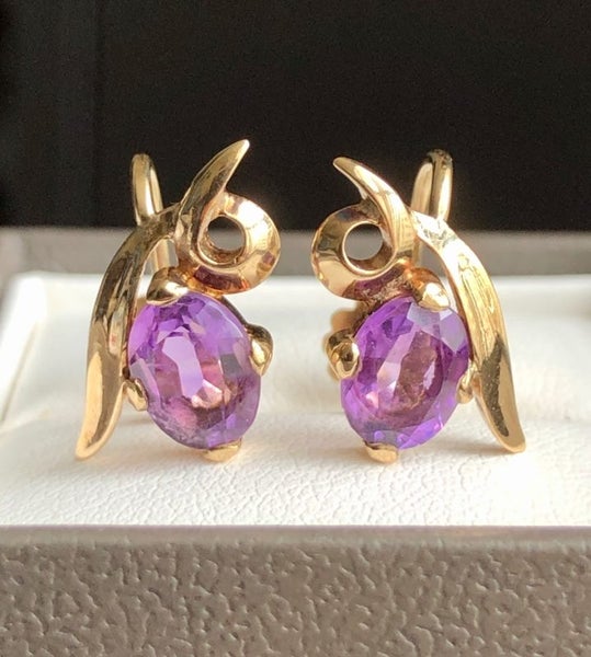 9CT Yellow Gold Amethyst Earrings. 2.9gram $1 Reserve Carousel 13