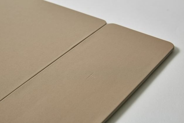 Pout Hands3 Split Detachable Charging Mouse Pad - Latte Cream Carousel 2