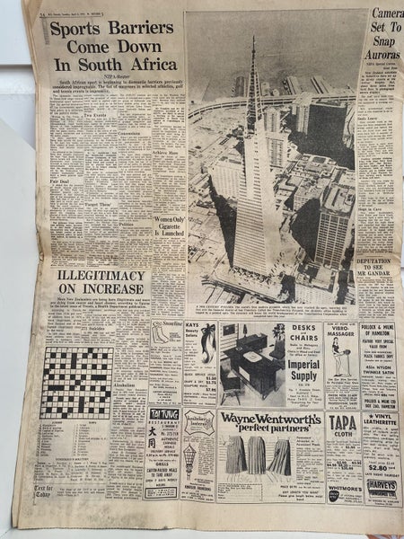 OLD NEWSPAPER: The New Zealand Herald - Vietnam War, 4 April 1972 Carousel 3