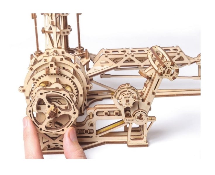 UGEARS AVIATOR MODEL Carousel 7