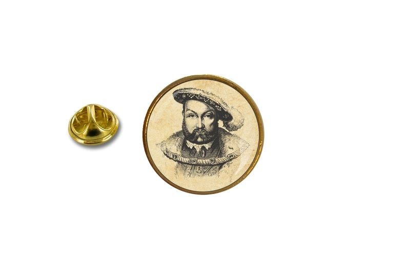 pins pin's badge metal lapel hat button king henry VIII 8 Carousel 1