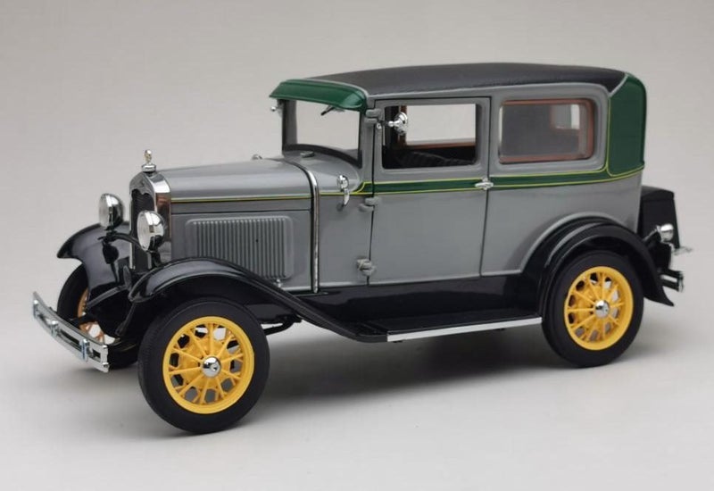 1/18 - 1931 Ford Model A Tudor Carousel 1