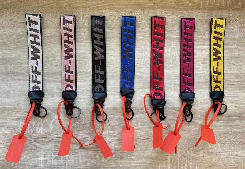 Hip-pop fashion keychain Carousel 1