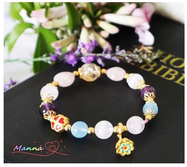 Manna hand made 14K gild natural crystal 9MM Fashion CHARM bracelet Carousel 1