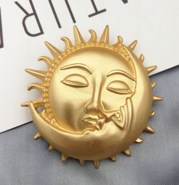 Brooch - Gold-tone Sun & Moon Carousel 1