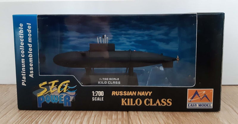 Diecast 1/700 Russian Navy Kilo class submarine Carousel 1