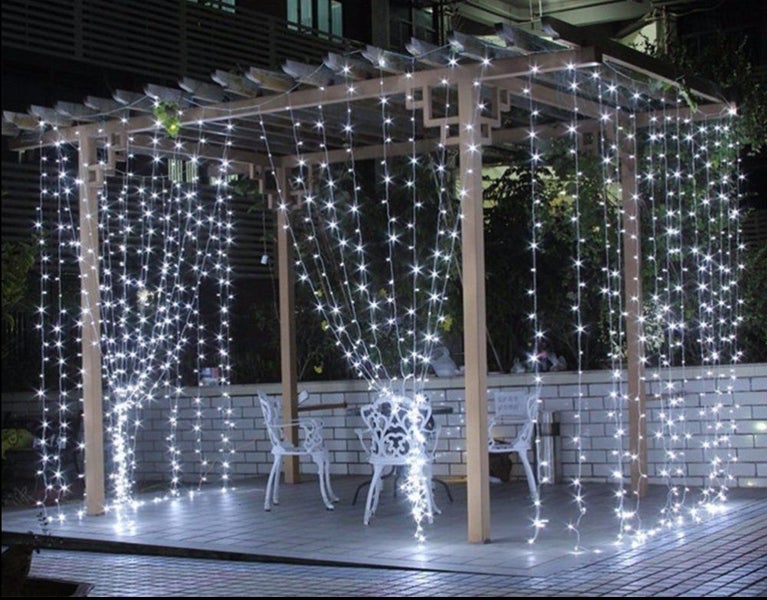 3m X 3m, White Led Curtain Lights (300 leds) Carousel 3