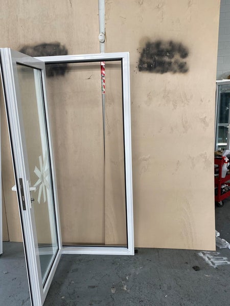 !NEW WHITE ALUMINIUM DOUBLE GLAZED SINGLE DOOR:2000H x 760W Carousel 2