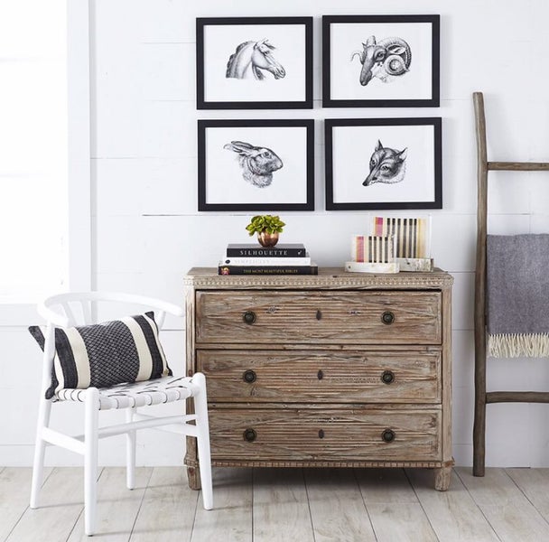 Chest drawer with Ash Distressed Finish Carousel 1