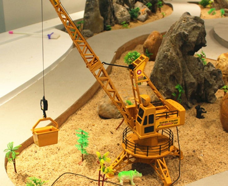 6-channel Electric Crane Tower with Light Remote Control Crane Carousel 2