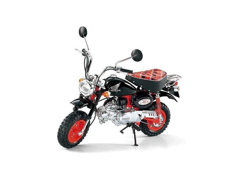 Tamiya - 1/6 Monkey 40th Anniversary [16032] Carousel 1