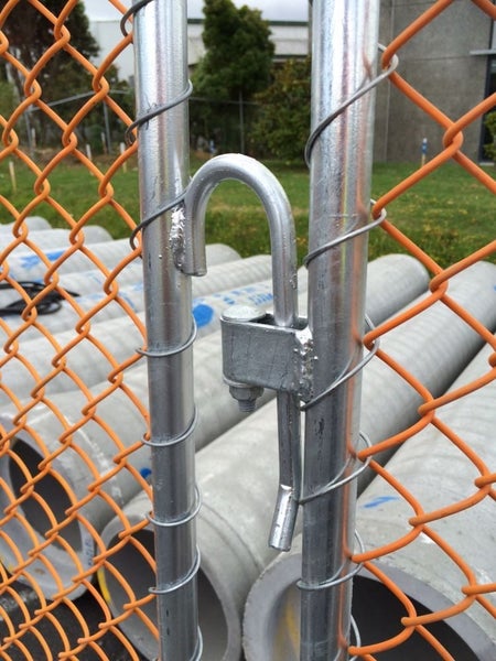 Temporary Fencing - Construction Barriers 1.1m Carousel 2
