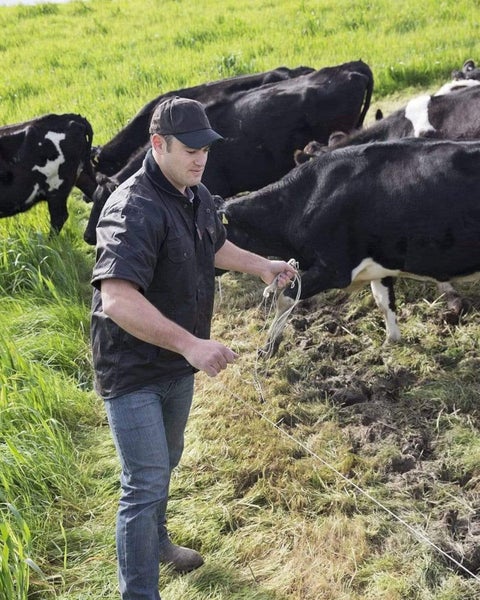 OUTBACK OILSKIN 1/2 SLEEVED VEST (S-3XL) Carousel 5