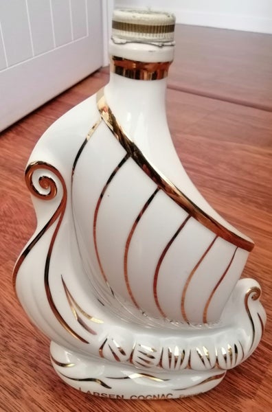 Limited Edition Cognac bottle Carousel 1