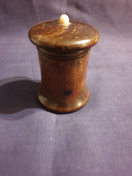 Vintage - Treen Rosewood Sewing Needle Case (No 20) Carousel 2