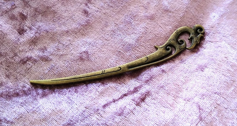 Hairpin (hair clip) "little dragon" Carousel 2